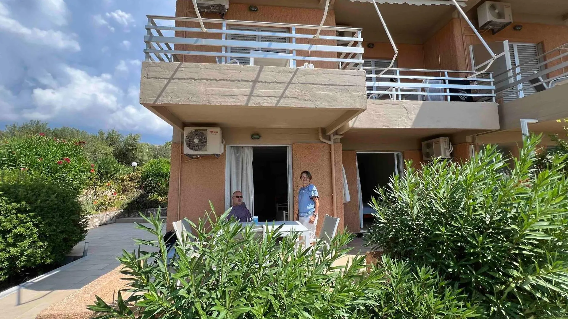 Galini Studios And Apartments Lassi